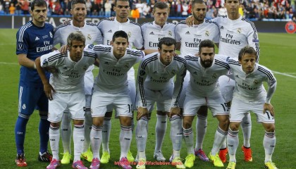 世俱杯直播-犯规最密集区域曝光：世俱杯比赛位置热区图分析